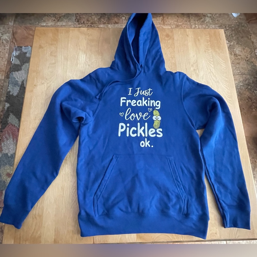I JUST FREAKING LOVE PICKLES OK Hooded Sweatshirt Port & Co Women’s Small New